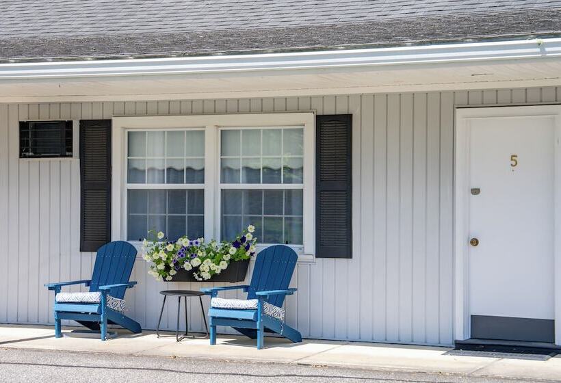 فندق Iron Masters   Inn On Main