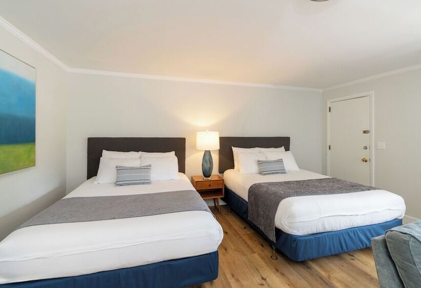 فندق Iron Masters   Inn On Main