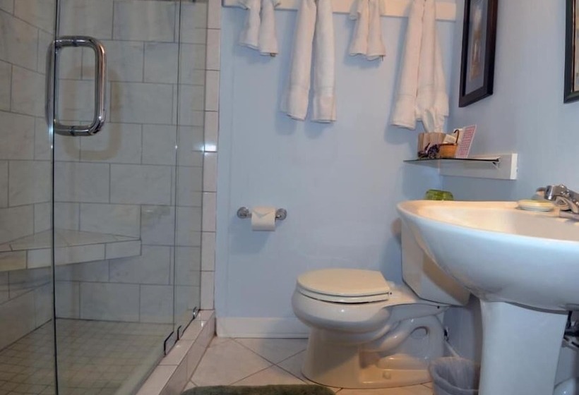 ホテル Inn At Monticello