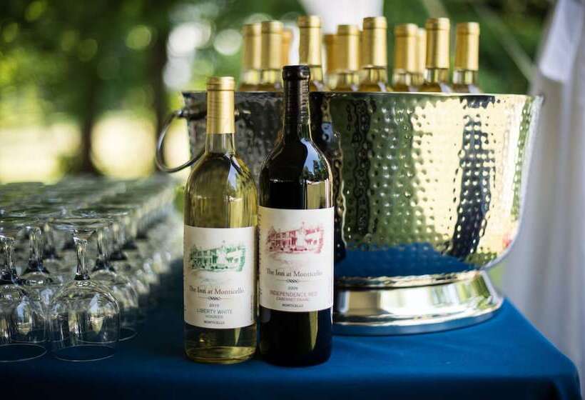 ホテル Inn At Monticello