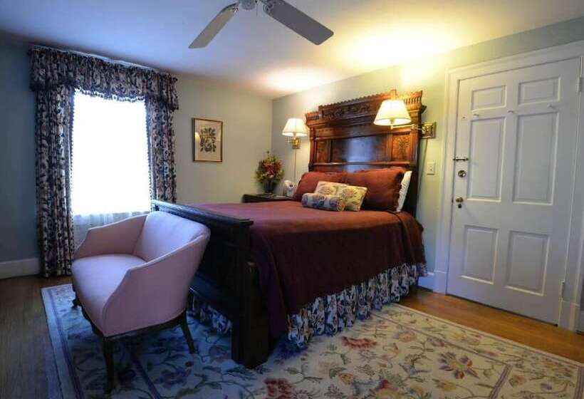 ホテル Inn At Monticello