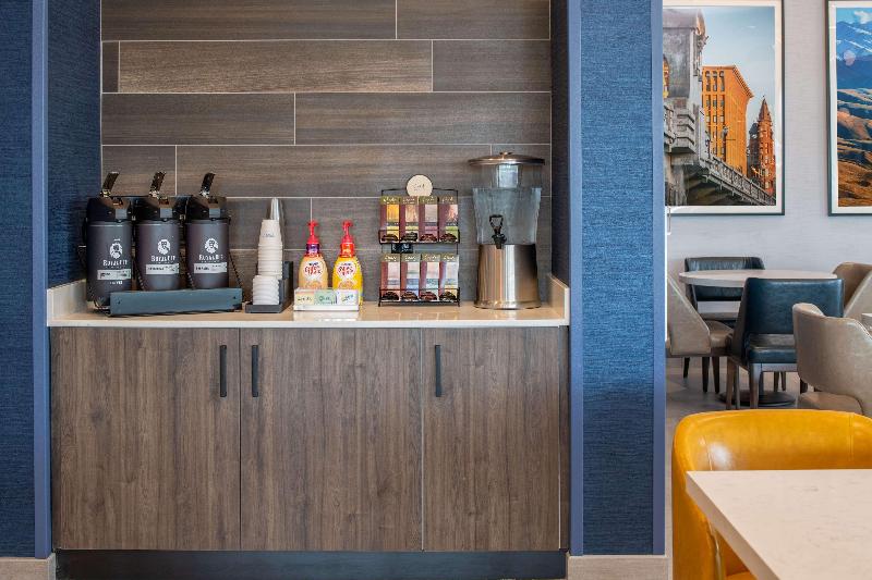 호텔 La Quinta Inn & Suites By Wyndham Spokane Downtown