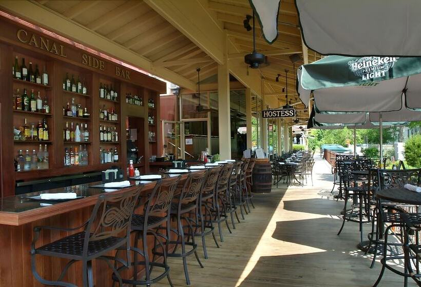 فندق Lambertville Station Restaurant And Inn