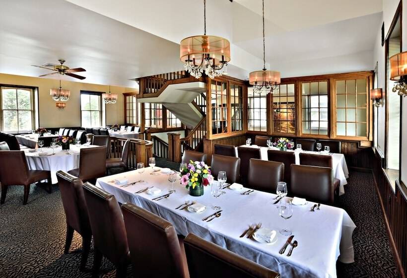 فندق Lambertville Station Restaurant And Inn