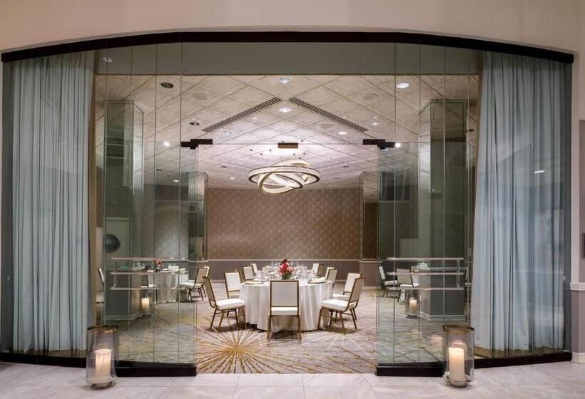 هتل Metro, Autograph Collection