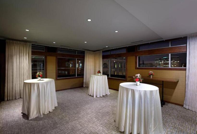 Отель Metro, Autograph Collection