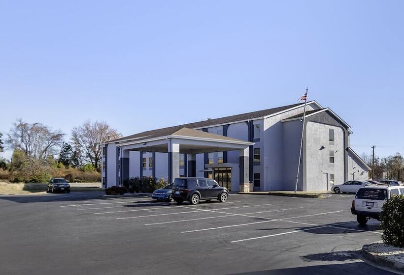 فندق Quality Inn