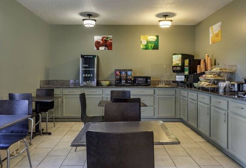 فندق Quality Inn