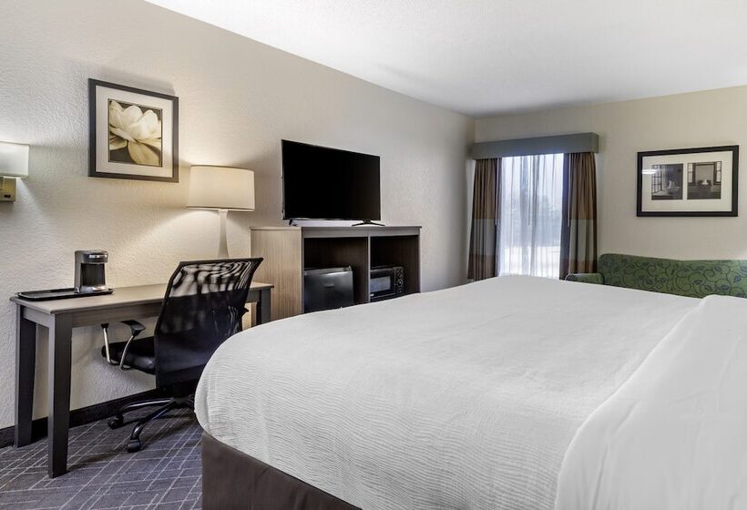 فندق Quality Inn