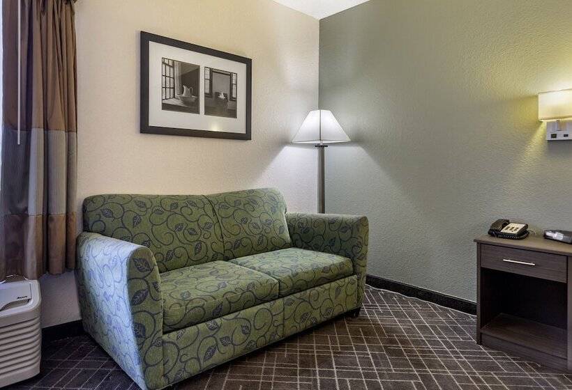 فندق Quality Inn