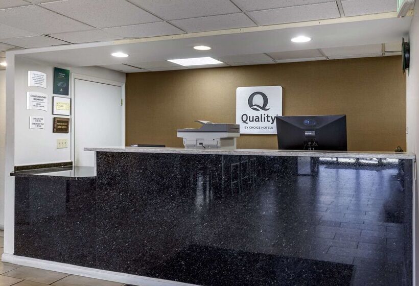 فندق Quality Inn