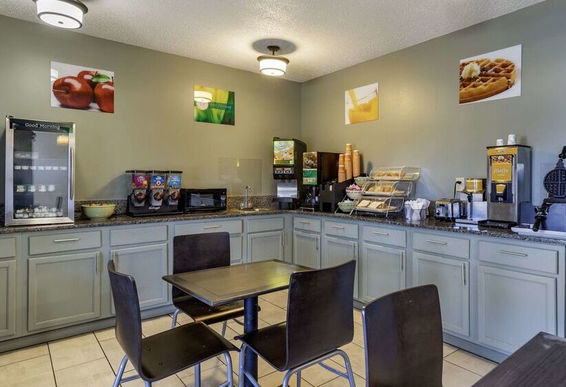 فندق Quality Inn