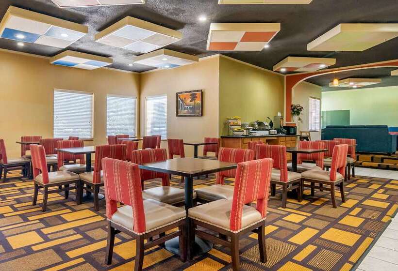 فندق Quality Inn & Suites Lenexa Kansas City