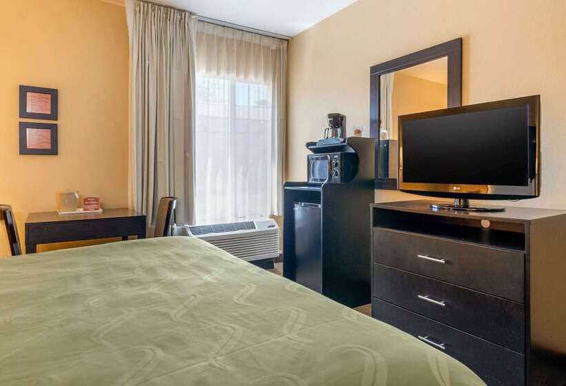 فندق Quality Inn & Suites Lenexa Kansas City