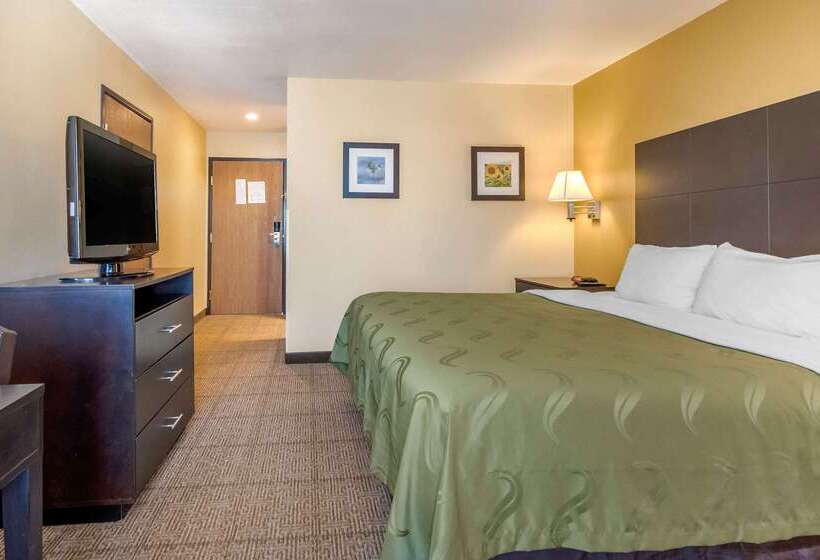 فندق Quality Inn & Suites Lenexa Kansas City