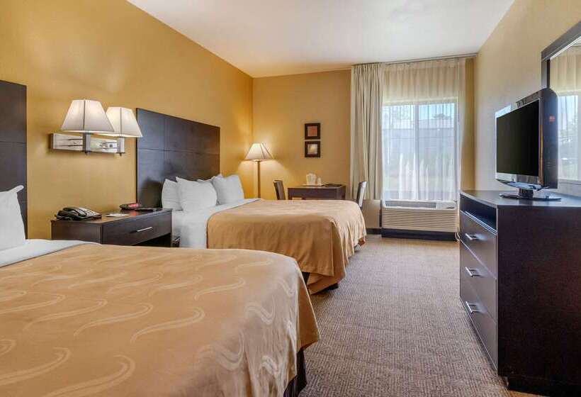 فندق Quality Inn & Suites Lenexa Kansas City