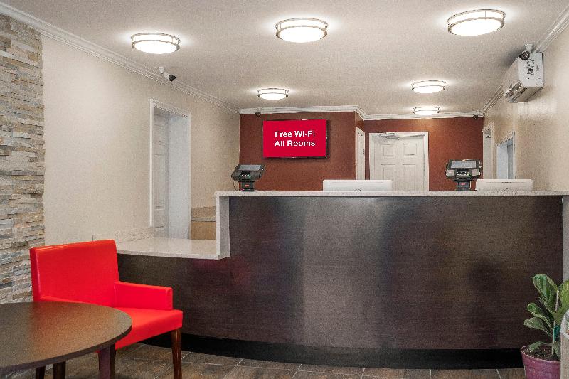 Отель Red Roof Inn Fredericksburg North