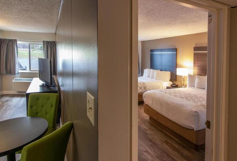 בית מלון כפרי Expedition Lodge Estes Park