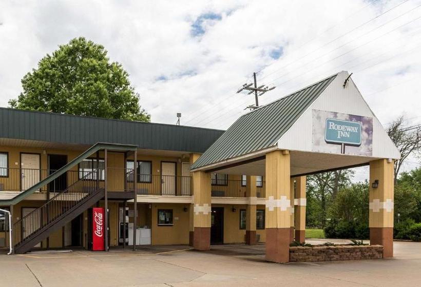 هتل Rodeway Inn Alexandria