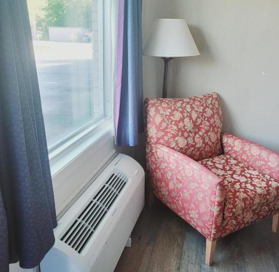 فندق Rodeway Inn