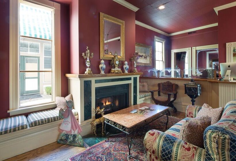 בית מלון כפרי St. Helena