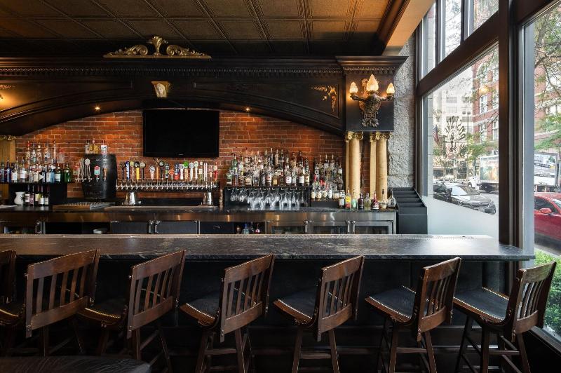 Отель The Davenport Lusso, Autograph Collection