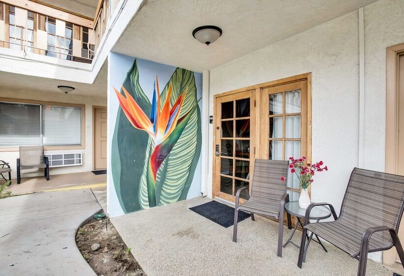 בית מלון כפרי The Inn At Deep Canyon