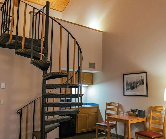 酒店 The Inn At Holiday Valley