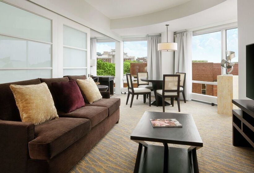 호텔 The Inn At Penn, A Hilton