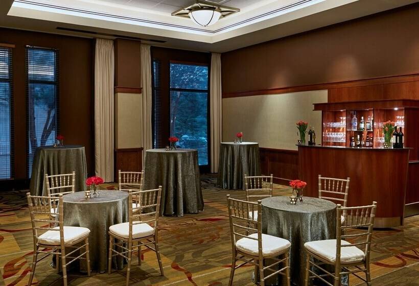 호텔 The Inn At Penn, A Hilton