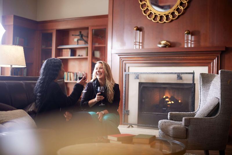 호텔 The Inn At Penn, A Hilton