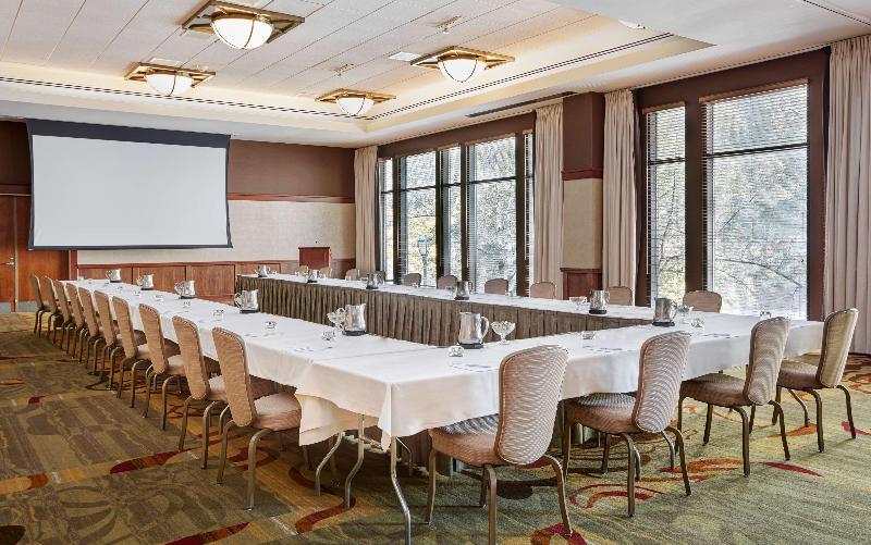 호텔 The Inn At Penn, A Hilton