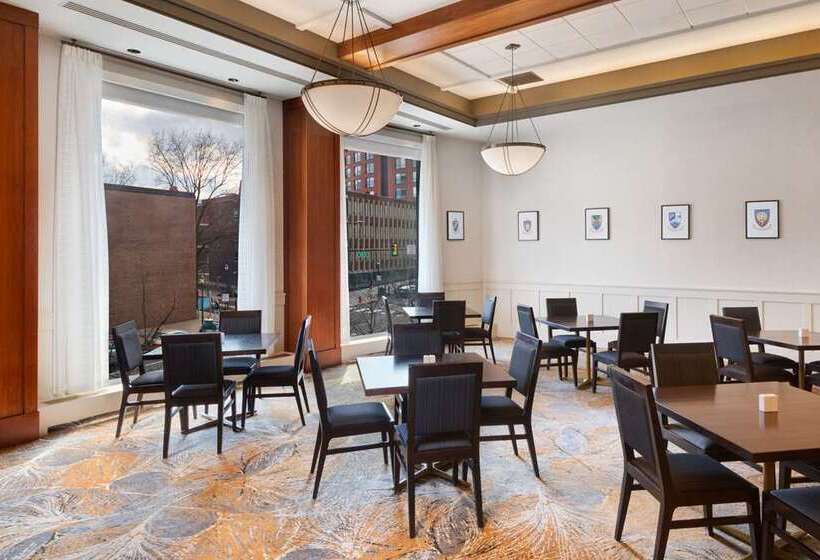 호텔 The Inn At Penn, A Hilton