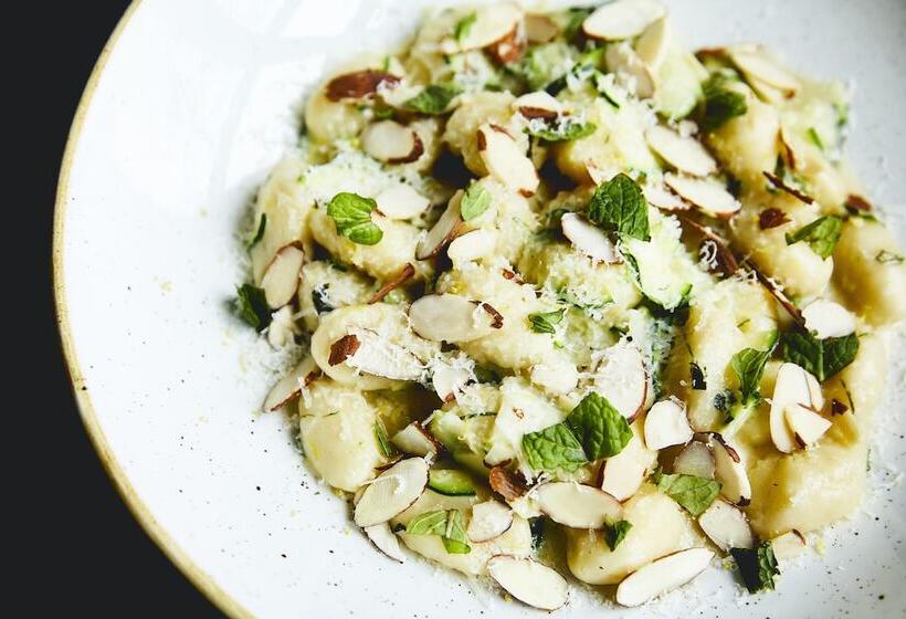 Kimpton Hotel Vintage Portland, An Ihg