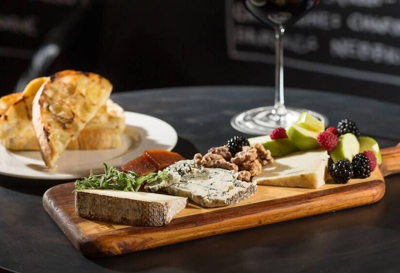 Kimpton Hotel Vintage Portland, An Ihg