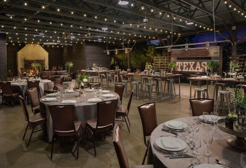 Hyatt Regency Hill Country Resort & Spa