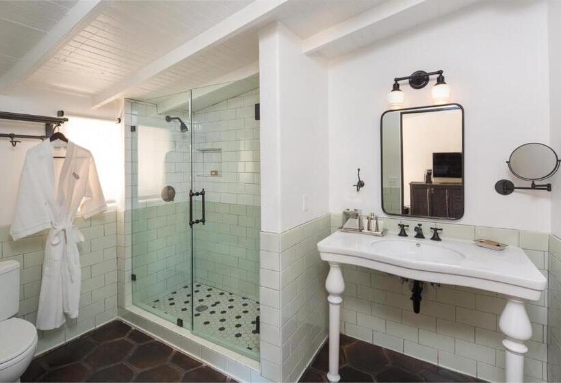 Ingleside Estate Hotel & Bungalows Adults Only