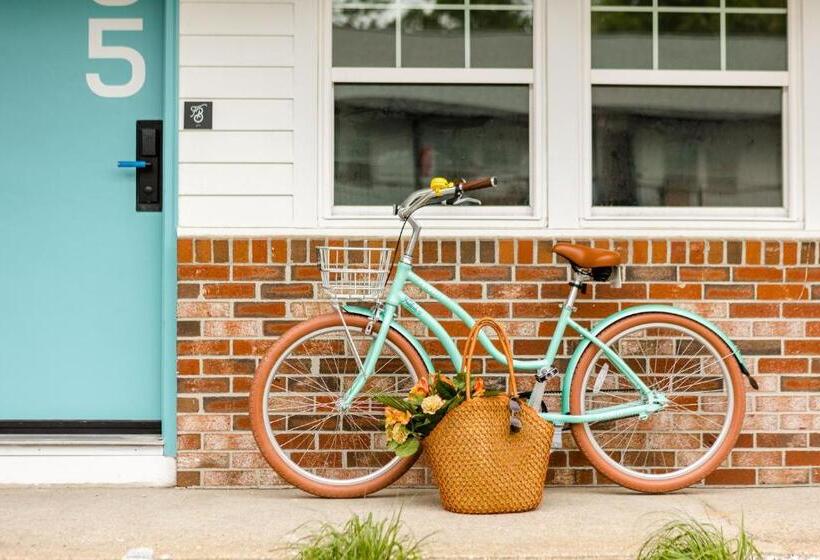 Мотель Freebird By Reverie Boutique Collection