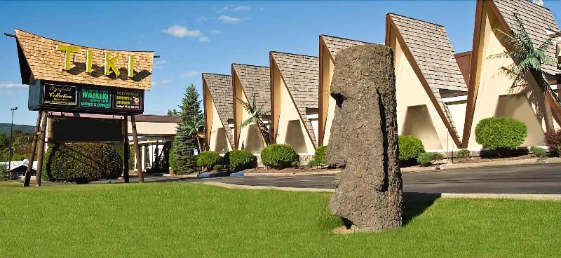 Tiki Resort   Lake George