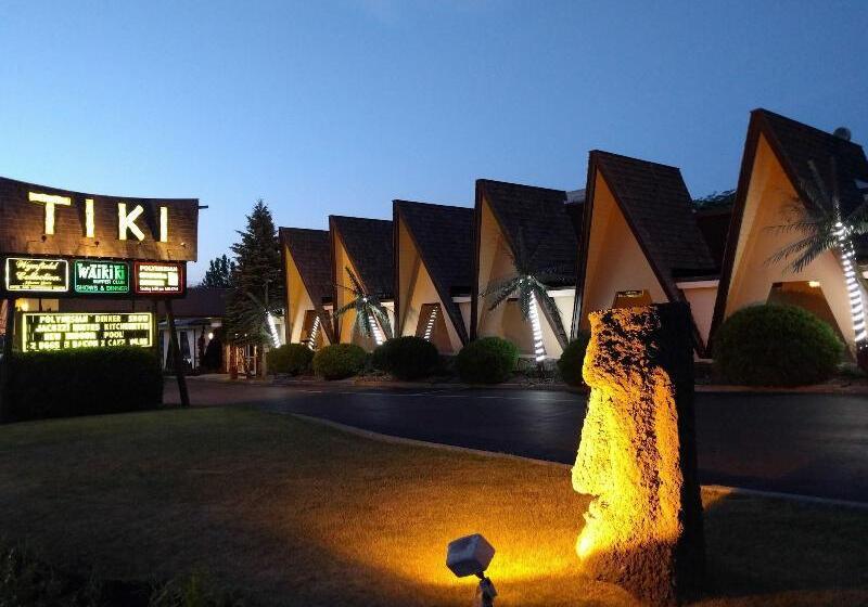 Tiki Resort   Lake George