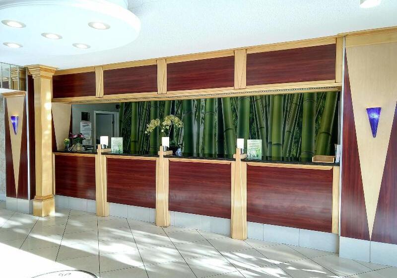 Tiki Resort   Lake George