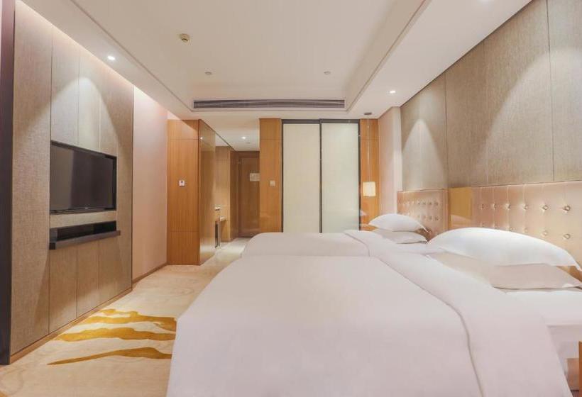 酒店 Excellence International