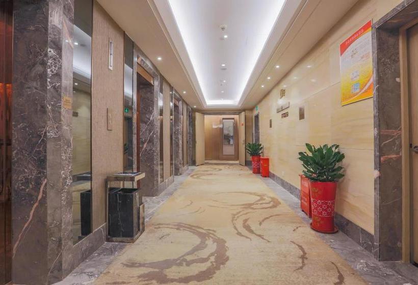 酒店 Excellence International