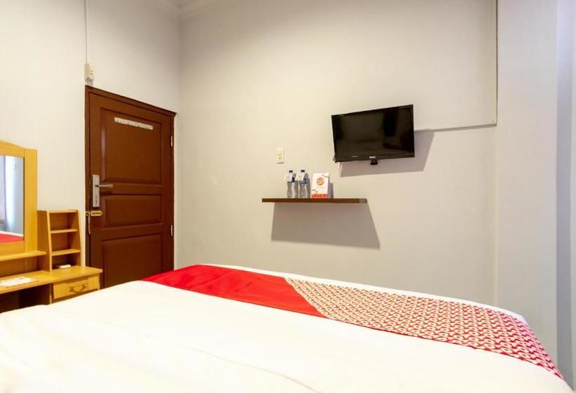 호텔 Koolkost Syariah 1000 House