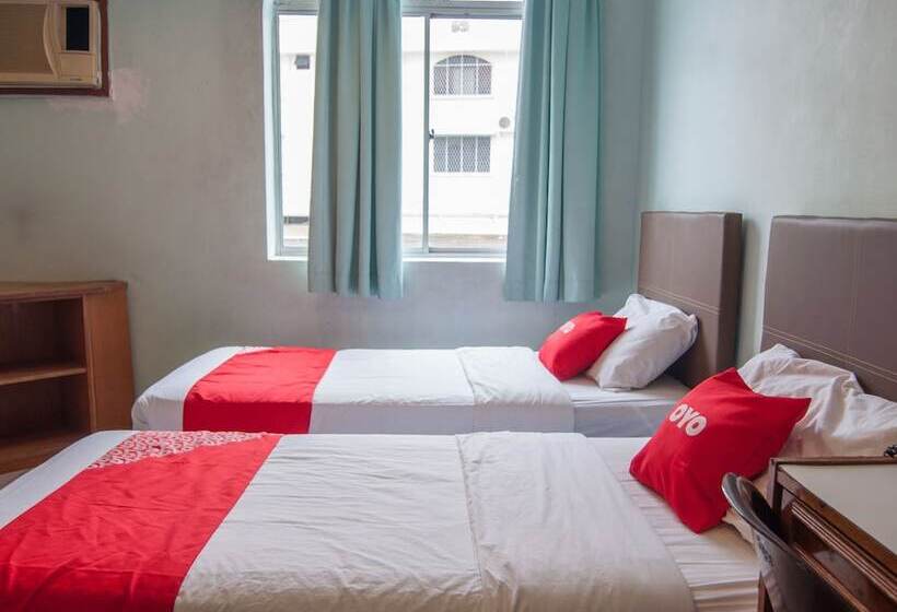 فندق Oyo 89577 Kristal