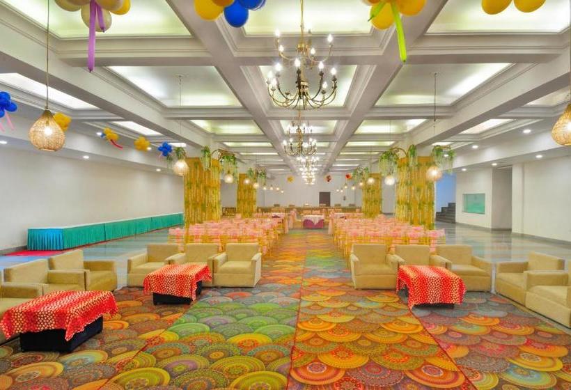 ホテル Fab Prime Royal Vrindaban