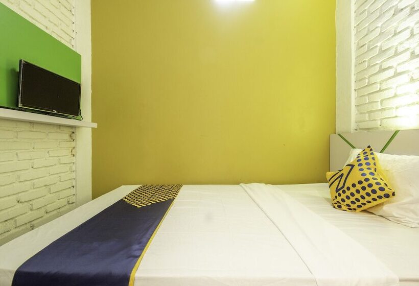 호텔 Spot On 2080 Rumah Kita Residence