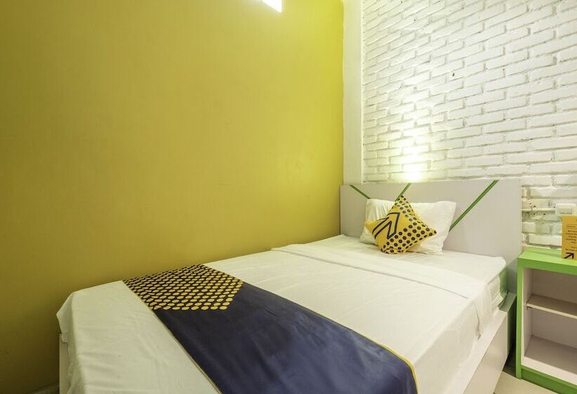 호텔 Spot On 2080 Rumah Kita Residence