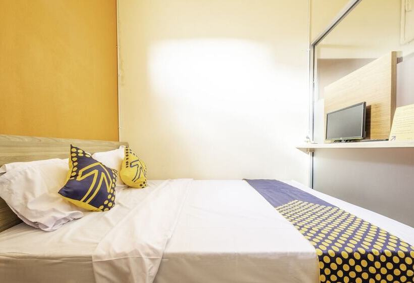 호텔 Spot On 2080 Rumah Kita Residence