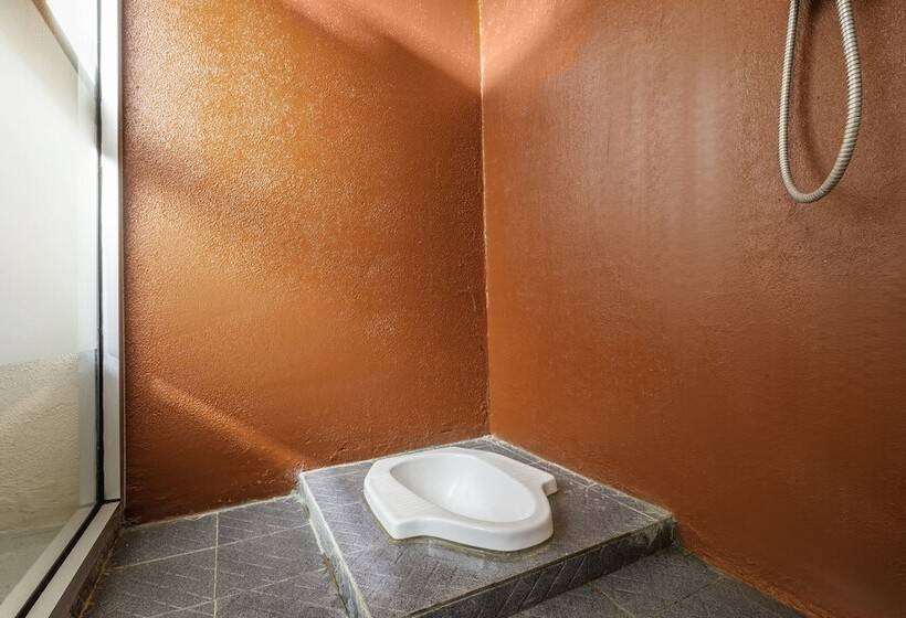 호텔 Spot On 2080 Rumah Kita Residence